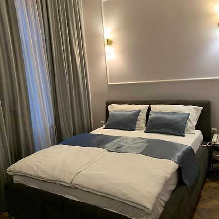 Hotel Balkan Centar Bijeljina Exteriör bild