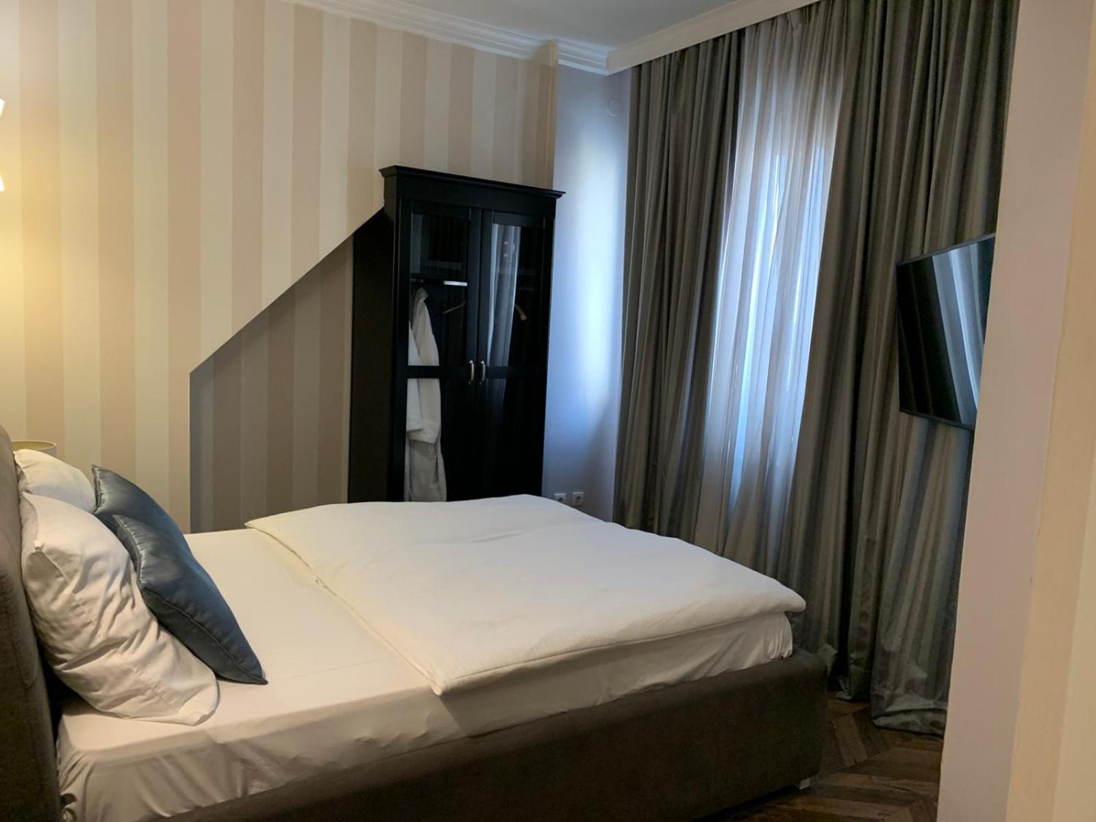 Hotel Balkan Centar Bijeljina Exteriör bild